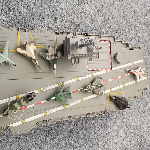 Aircraft Carrier 2002 Redbox Toys 69016 *AS IS* - Picture 4 of 16